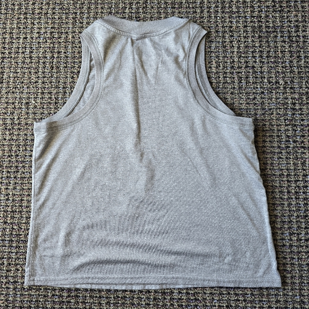 Vuori Heather Gray Women's Muscle Tee - Picture 5 of 7